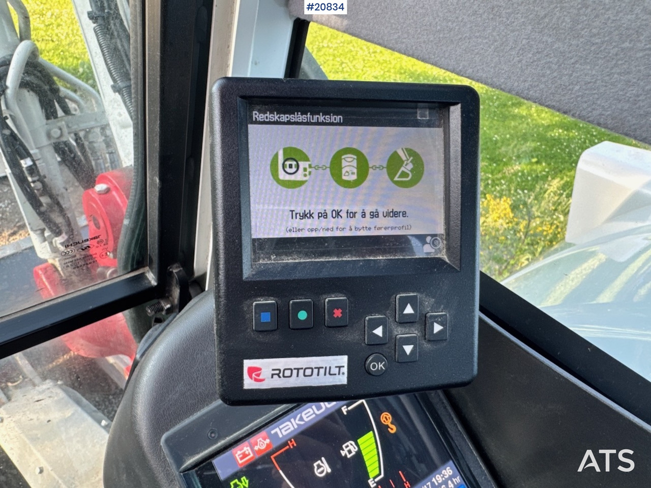 Locação de Takeuchi TB290-2 Takeuchi TB290-2: foto 35