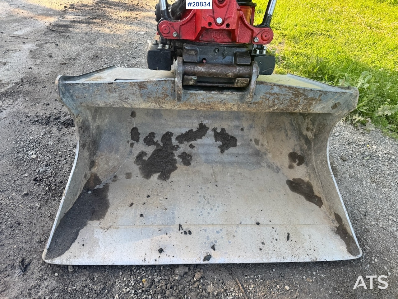 Locação de Takeuchi TB290-2 Takeuchi TB290-2: foto 15