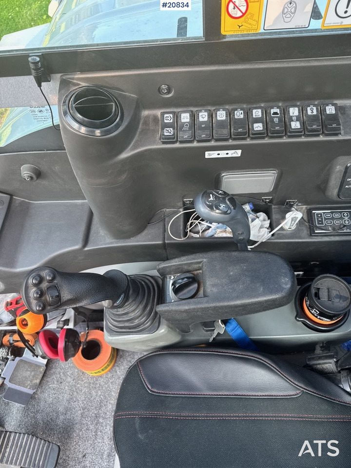 Locação de Takeuchi TB290-2 Takeuchi TB290-2: foto 32