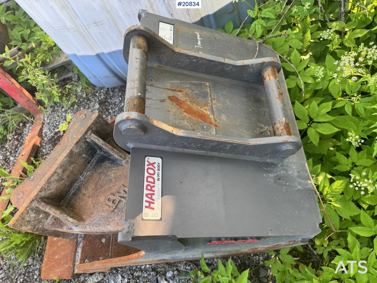 Locação de Takeuchi TB290-2 Takeuchi TB290-2: foto 45