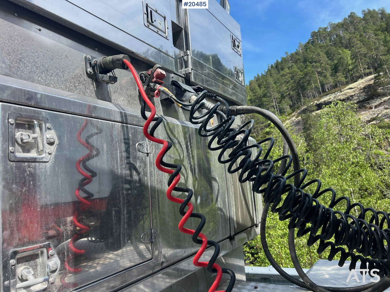 Locação de Scania R144 Scania R144: foto 37