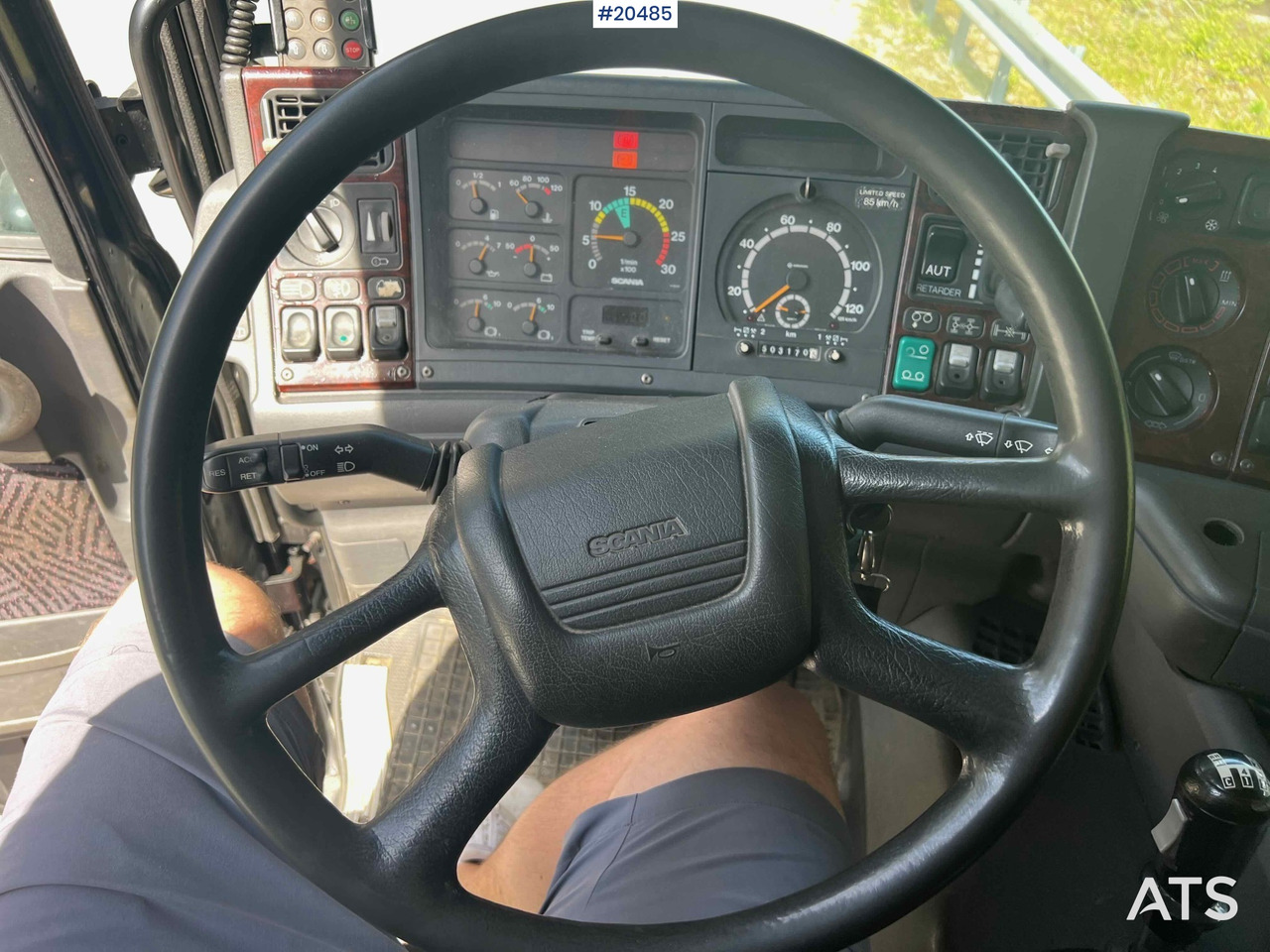 Locação de Scania R144 Scania R144: foto 43