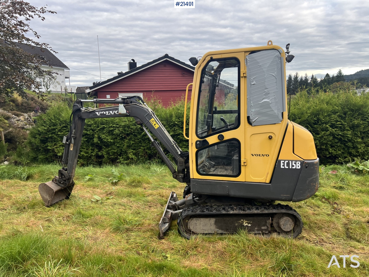 Mini escavadeira Volvo EC15B: foto 6