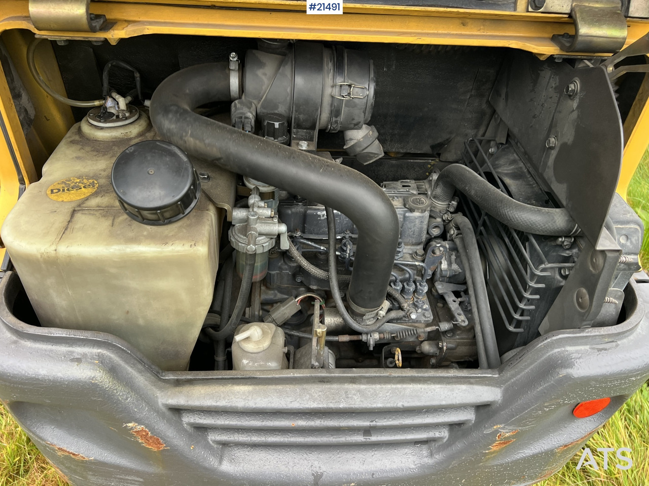 Mini escavadeira Volvo EC15B: foto 17