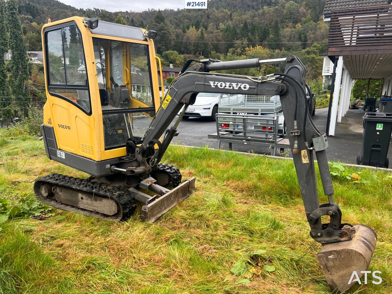 Mini escavadeira Volvo EC15B: foto 9