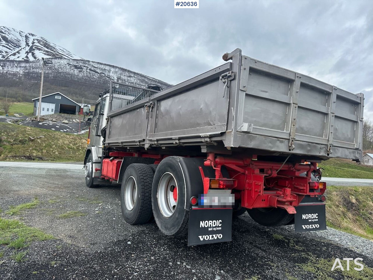 Camião de caixa aberta/ Plataforma, Caminhão grua Volvo F89 46: foto 8