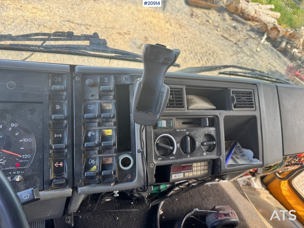 Caminhão basculante, Caminhão grua Volvo FL6: foto 41