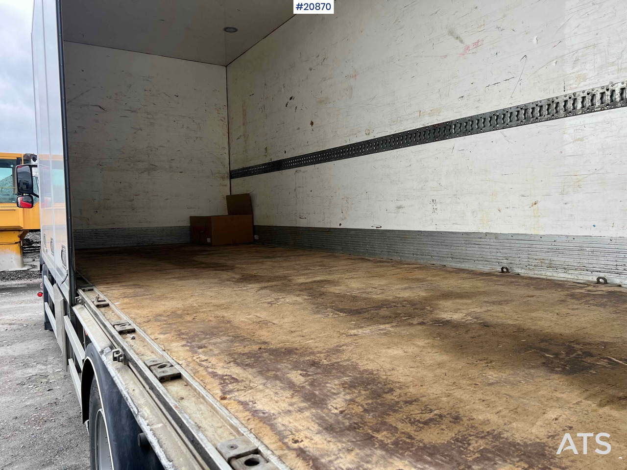 Locação de Volvo FM 330 Volvo FM 330: foto 17 Locação de Volvo FM 330 Volvo FM 330: foto 17