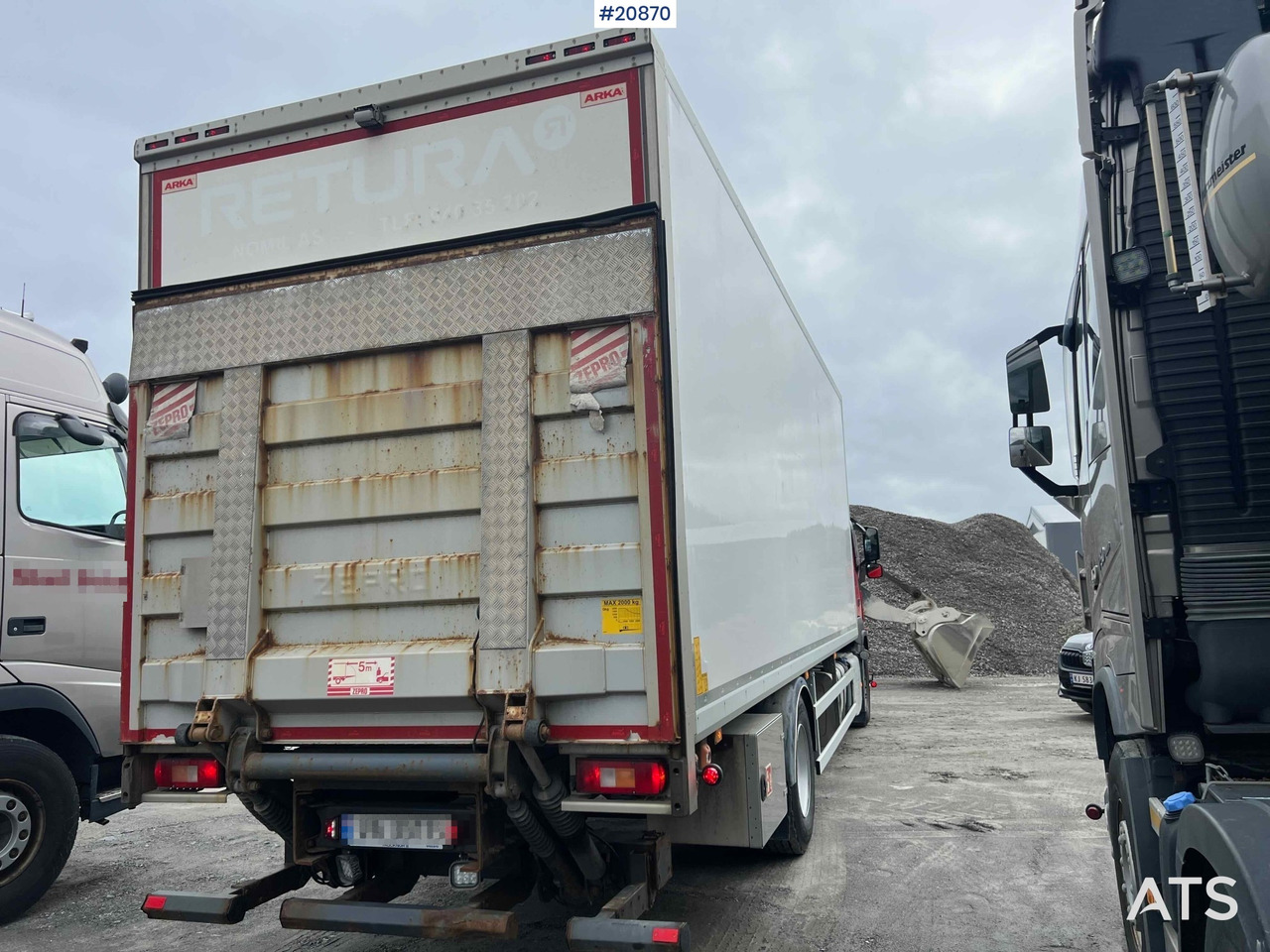 Locação de Volvo FM 330 Volvo FM 330: foto 8 Locação de Volvo FM 330 Volvo FM 330: foto 8