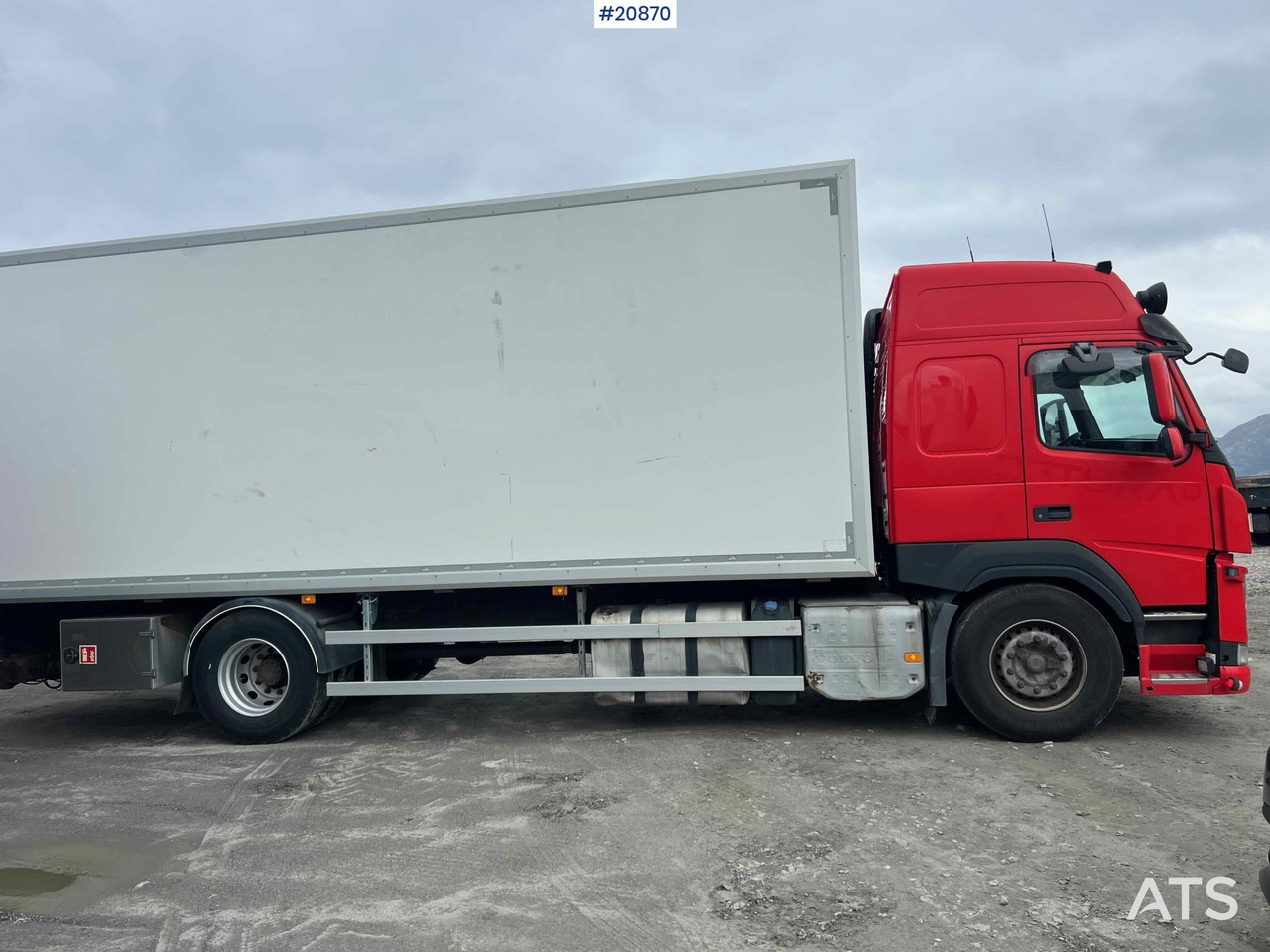 Locação de Volvo FM 330 Volvo FM 330: foto 7 Locação de Volvo FM 330 Volvo FM 330: foto 7