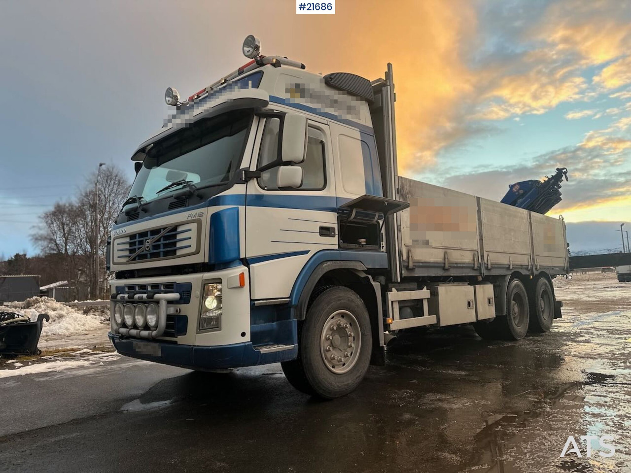 Volvo FM12 Globetrotter 6x4 kranbil m/ bak montert 18 t/m kran og vinsj. SE VIDEO - Caminhão grua: foto 1 Volvo FM12 Globetrotter 6x4 kranbil m/ bak montert 18 t/m kran og vinsj. SE VIDEO - Caminhão grua: foto 1