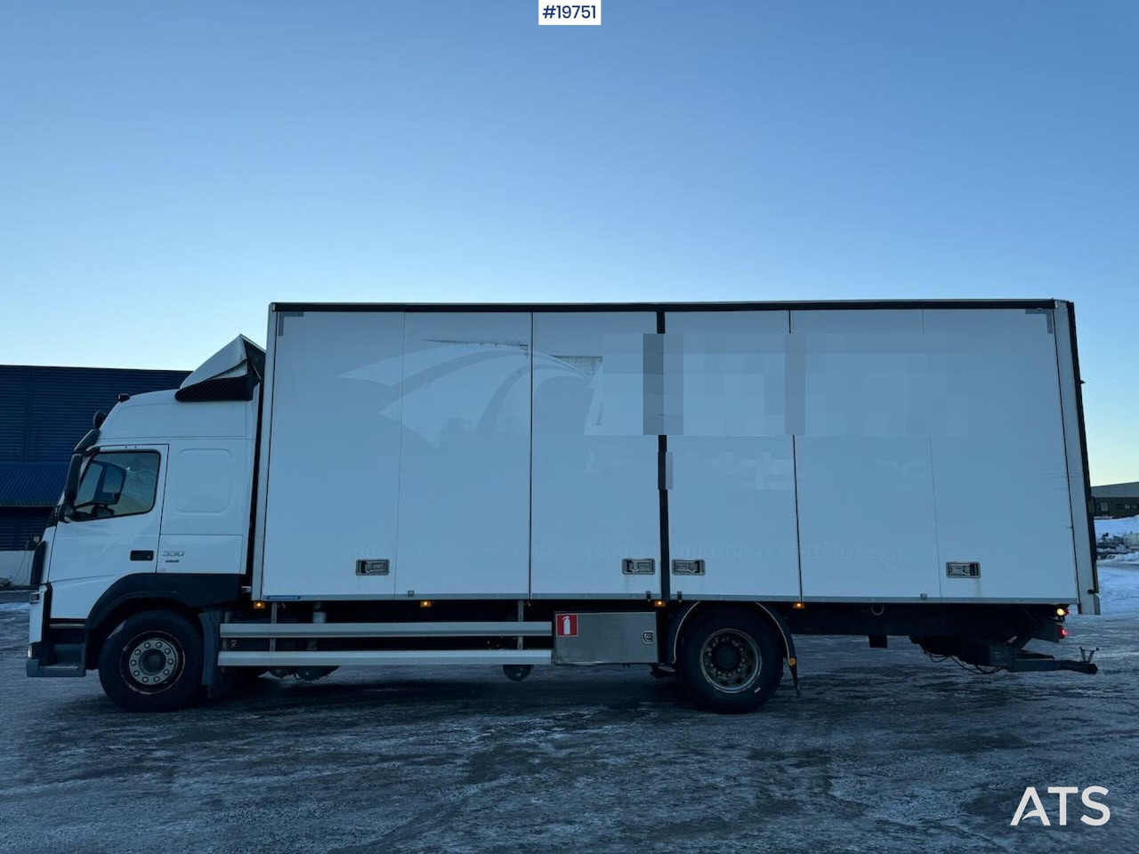 Volvo FM330 - Caminhão furgão: foto 3 Volvo FM330 - Caminhão furgão: foto 3