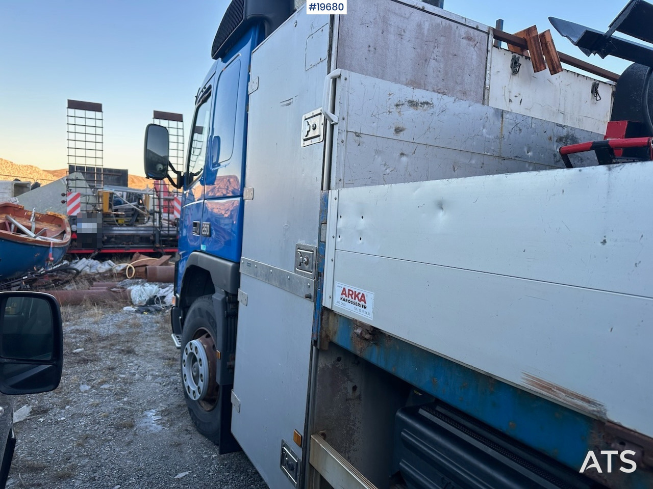 Camião de caixa aberta/ Plataforma Volvo FM7: foto 14