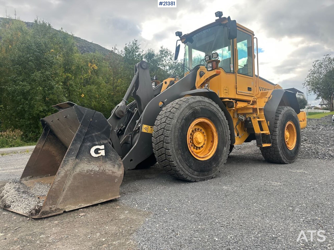 Volvo L90E - Carregadeira de rodas: foto 1 Volvo L90E - Carregadeira de rodas: foto 1