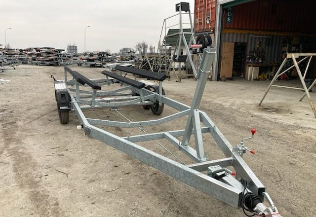 Boro Przyczepa PODŁODZIOWA 7,80M! - Reboque para barco: foto 1 Boro Przyczepa PODŁODZIOWA 7,80M! - Reboque para barco: foto 1