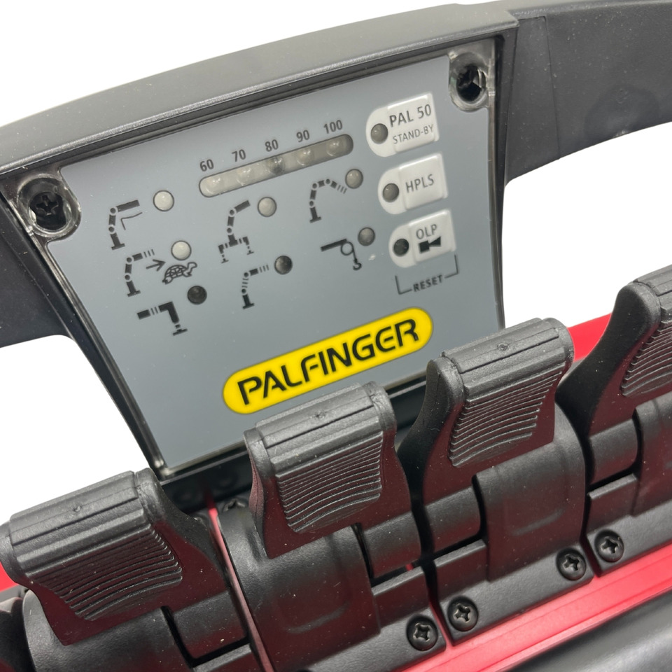 PALFINGER RADIO REMOTE CONTROL EEA4481A - Sistema elétrico de Grua para caminhão: foto 3 PALFINGER RADIO REMOTE CONTROL EEA4481A - Sistema elétrico de Grua para caminhão: foto 3