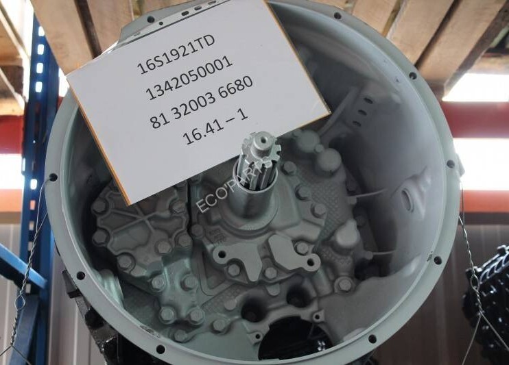 MAN 16S181IT / 16S1921 IT / 16S2221 IT Boite entièrement reconditionnée garantie 1 AN 16S1921TD / 1342050001 / 81320036680 16S2221TD / 1343050019 / 81320046017 16S1921TD / 1342050001 / 81320036680 16S2321 - Transmissão de Caminhão: foto 1 MAN 16S181IT / 16S1921 IT / 16S2221 IT Boite entièrement reconditionnée garantie 1 AN 16S1921TD / 1342050001 / 81320036680 16S2221TD / 1343050019 / 81320046017 16S1921TD / 1342050001 / 81320036680 16S2321 - Transmissão de Caminhão: foto 1
