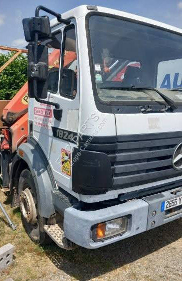 Mercedes 1824 - Camião de caixa aberta/ Plataforma: foto 1 Mercedes 1824 - Camião de caixa aberta/ Plataforma: foto 1