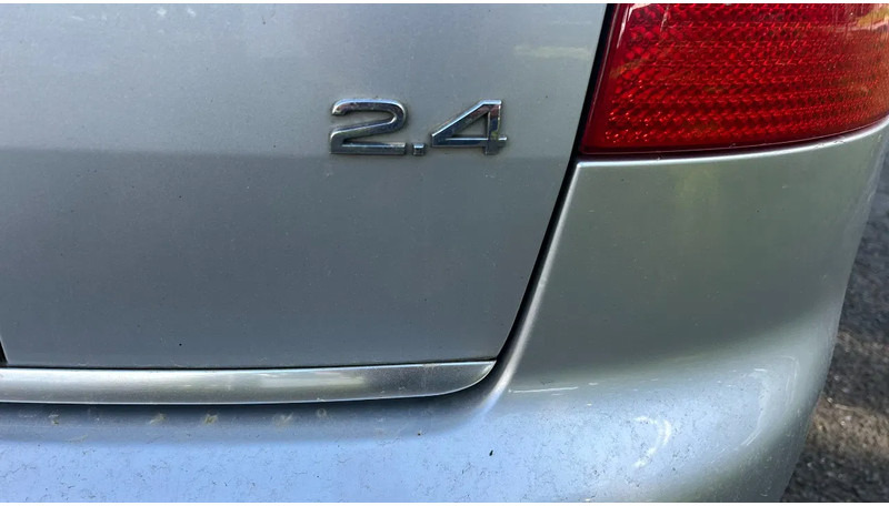 Automóvel Audi 2.4 Benzine V6: foto 11