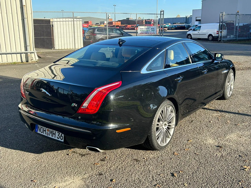 Jaguar XJ 3.0 V6D 275 PK /AUTOM / PANO DAK / VOL LEDER / MERIDAN / EXPORT PRICE - Sedã: foto 2 Jaguar XJ 3.0 V6D 275 PK /AUTOM / PANO DAK / VOL LEDER / MERIDAN / EXPORT PRICE - Sedã: foto 2