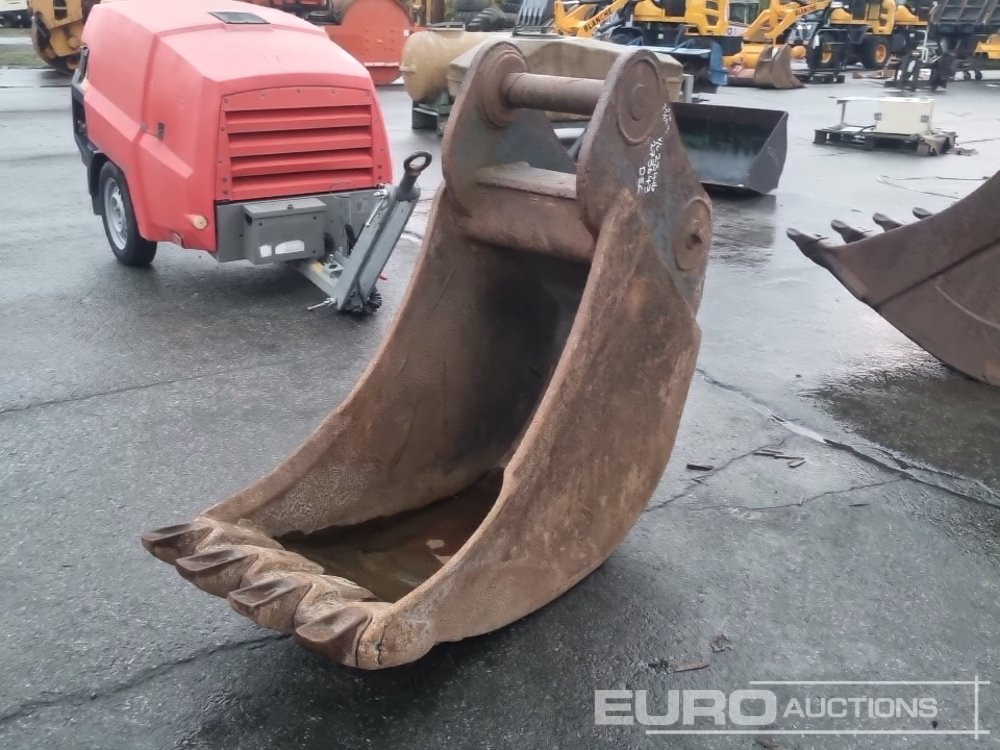 16" Digging Bucket - Balde: foto 1 16" Digging Bucket - Balde: foto 1