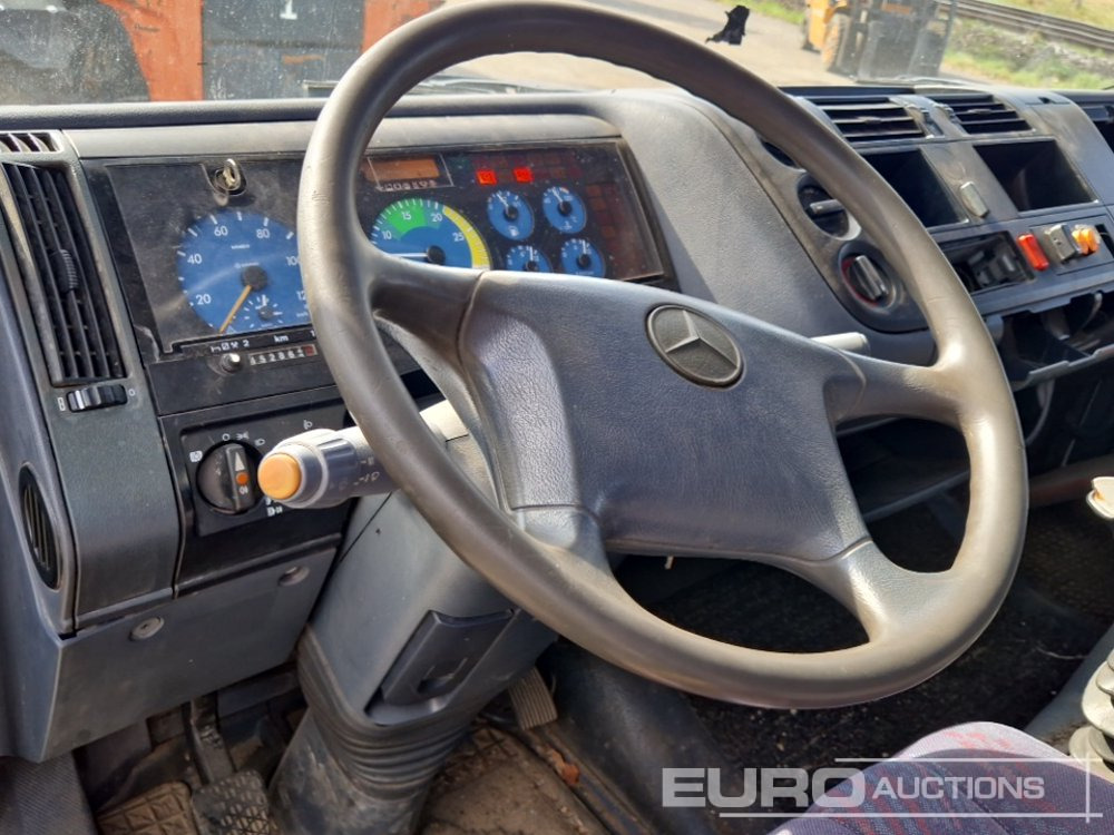 Camião de caixa aberta/ Plataforma, Caminhão grua 1999 Mercedes Atego: foto 34