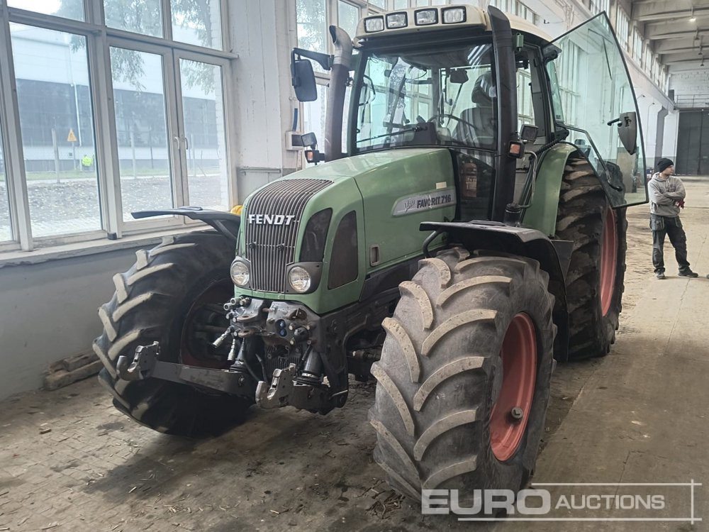 2003 Fendt FAVORIT 716 - Trator: foto 1 2003 Fendt FAVORIT 716 - Trator: foto 1