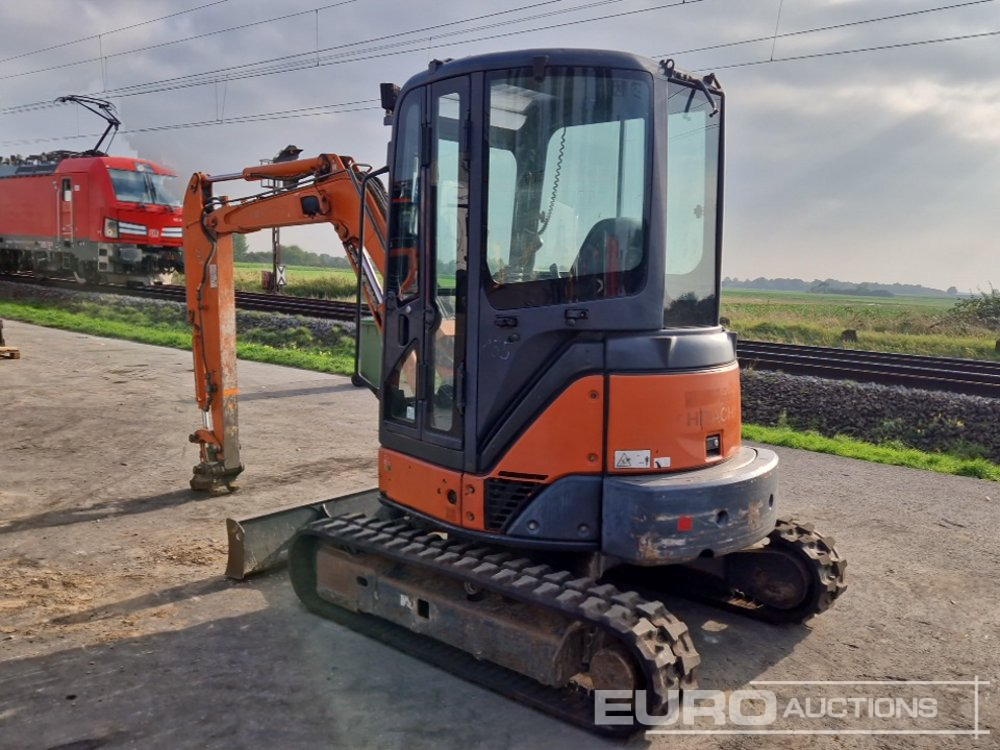 2007 Hitachi ZX35U-2 - Mini escavadeira: foto 3 2007 Hitachi ZX35U-2 - Mini escavadeira: foto 3