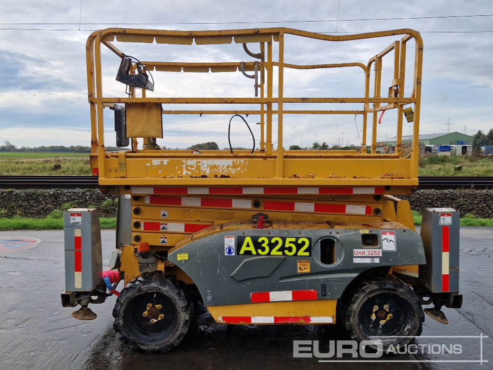 2013 Haulotte Compact 12DX - Plataforma aérea: foto 2 2013 Haulotte Compact 12DX - Plataforma aérea: foto 2