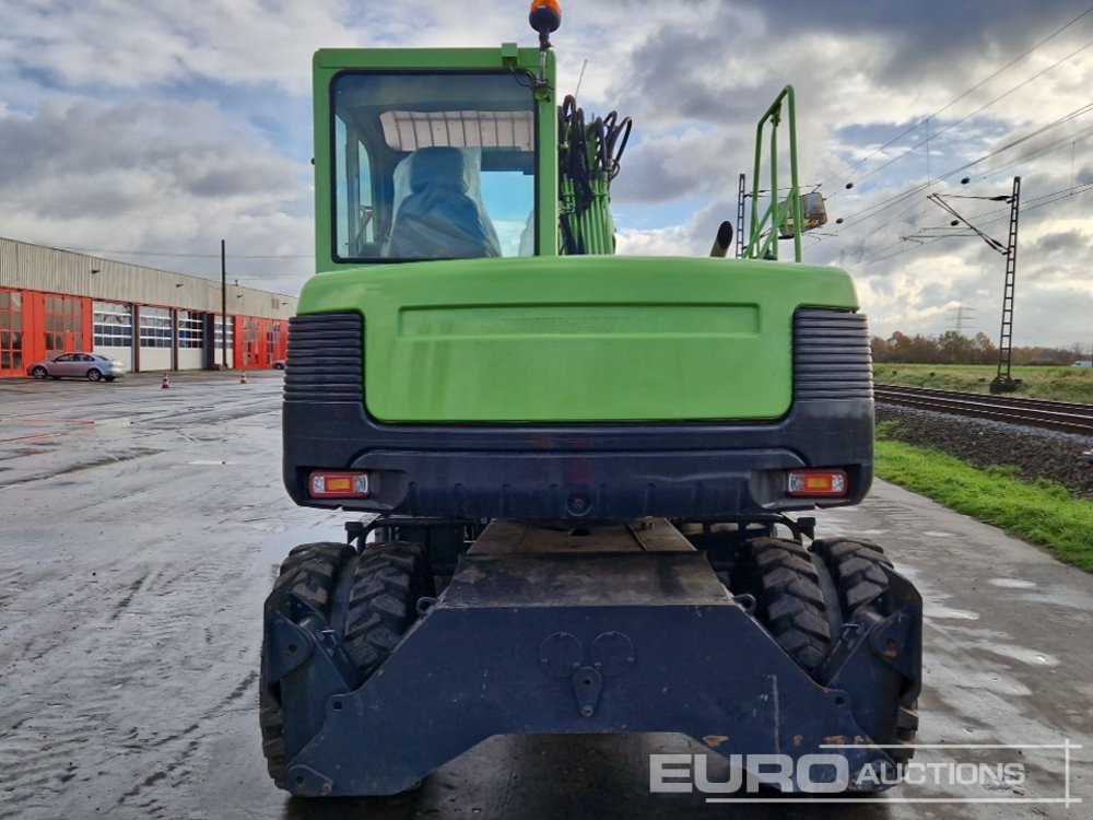 2013 Takeuchi TB175W - Escavadeira de rodas: foto 4 2013 Takeuchi TB175W - Escavadeira de rodas: foto 4