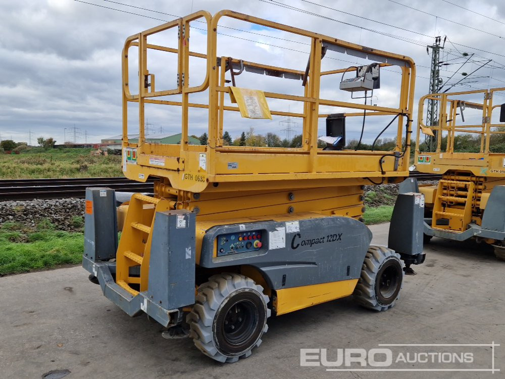 2017 Haulotte Compact 12DX - Plataforma aérea: foto 1 2017 Haulotte Compact 12DX - Plataforma aérea: foto 1