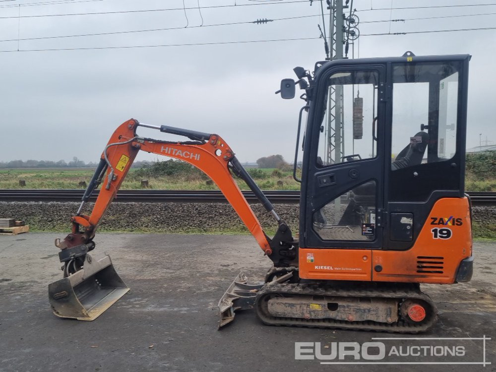 2019 Hitachi ZX19-5A CR - Mini escavadeira: foto 2 2019 Hitachi ZX19-5A CR - Mini escavadeira: foto 2