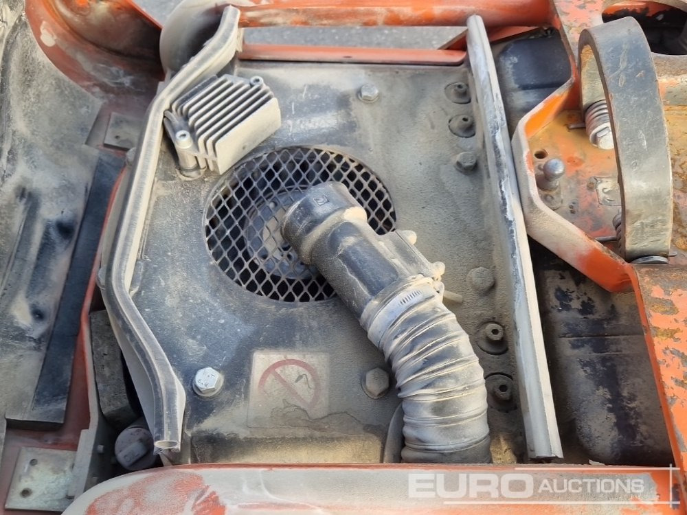 Máquina de asfalto 2023 Husqvarna LH700: foto 7