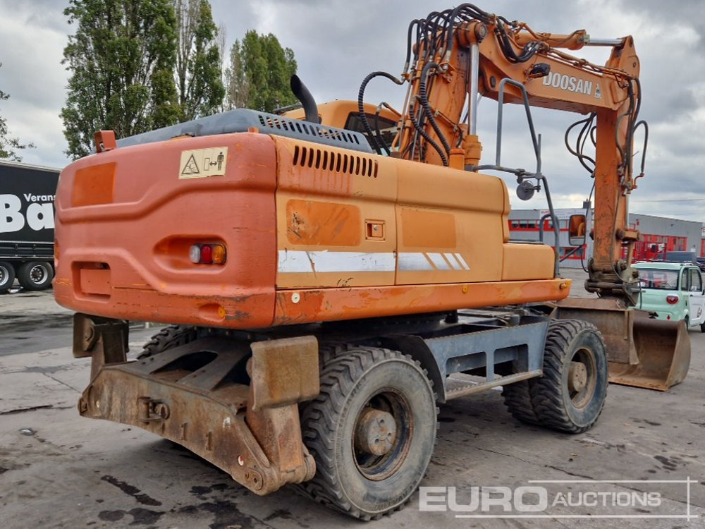 Doosan DX210W - Escavadeira de rodas: foto 5 Doosan DX210W - Escavadeira de rodas: foto 5