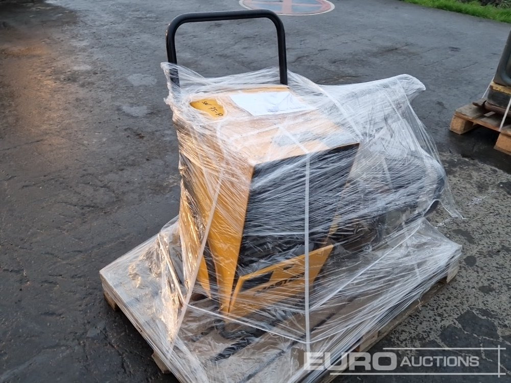 Dynapac LF100 - Placas vibratórias: foto 4 Dynapac LF100 - Placas vibratórias: foto 4