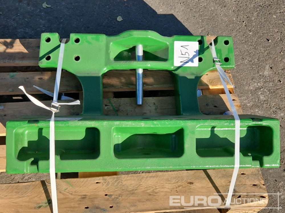 Unused Suitcase or BigPack Front Weight Carrier to suit John Deere 8R 230, 8R 250, 8R 280, 8R 310, 8R 340, 8R 370, 8R 410 (PartNo.R569418,R572164) - Máquina agrícola: foto 5 Unused Suitcase or BigPack Front Weight Carrier to suit John Deere 8R 230, 8R 250, 8R 280, 8R 310, 8R 340, 8R 370, 8R 410 (PartNo.R569418,R572164) - Máquina agrícola: foto 5