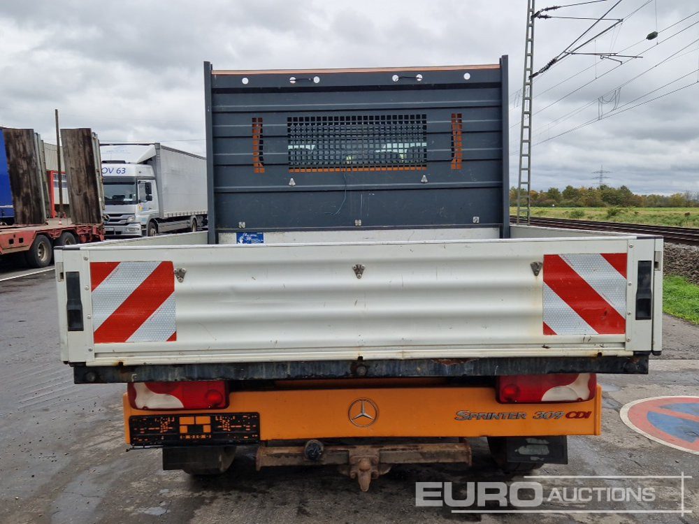 Mercedes Benz Sprinter 309CDI - Furgão caixa aberta: foto 4 Mercedes Benz Sprinter 309CDI - Furgão caixa aberta: foto 4