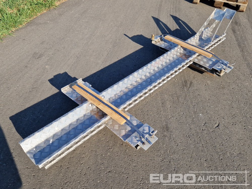 Motorbike Rails (2 of) - Equipamento para oficina: foto 1 Motorbike Rails (2 of) - Equipamento para oficina: foto 1