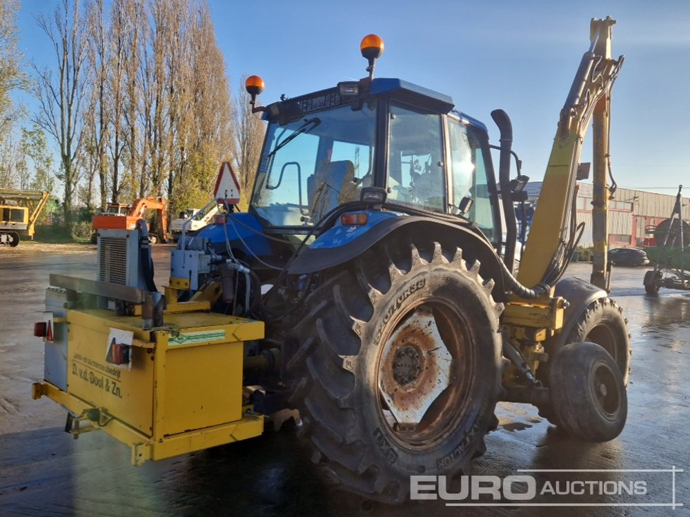 New Holland TS100 - Trator: foto 5 New Holland TS100 - Trator: foto 5