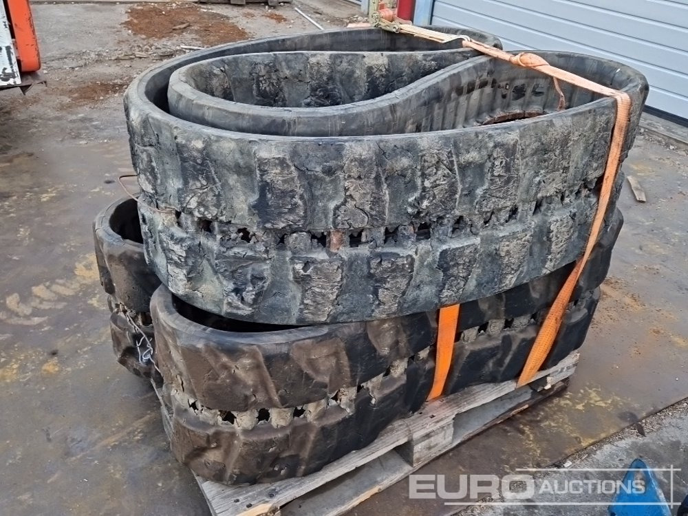 Rubber Tracks to suit Mini Excavator (2 of) - Rasto de Máquina de construção: foto 1 Rubber Tracks to suit Mini Excavator (2 of) - Rasto de Máquina de construção: foto 1