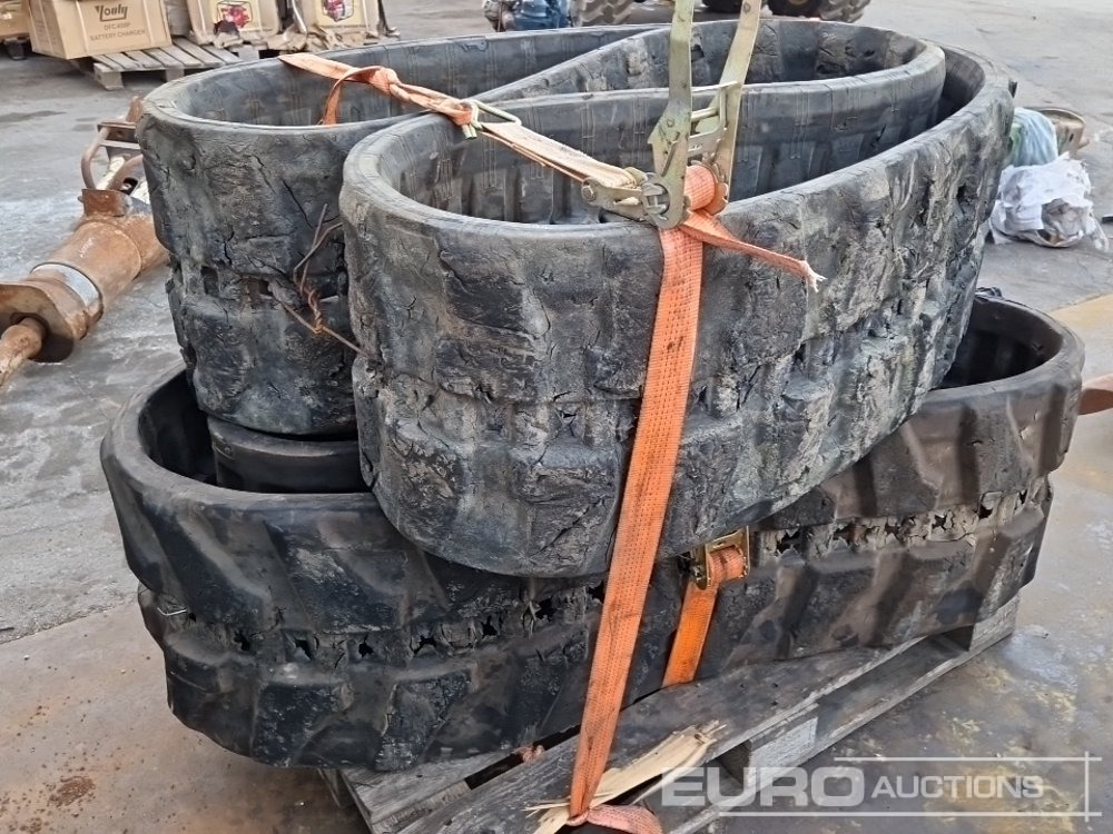 Rubber Tracks to suit Mini Excavator (2 of) - Rasto de Máquina de construção: foto 3 Rubber Tracks to suit Mini Excavator (2 of) - Rasto de Máquina de construção: foto 3