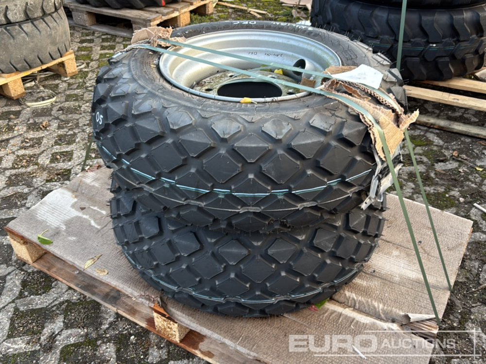 Unused Cultor 10.0/75-15.3 Tyre & Rim (2 of) - Pneu: foto 3 Unused Cultor 10.0/75-15.3 Tyre & Rim (2 of) - Pneu: foto 3