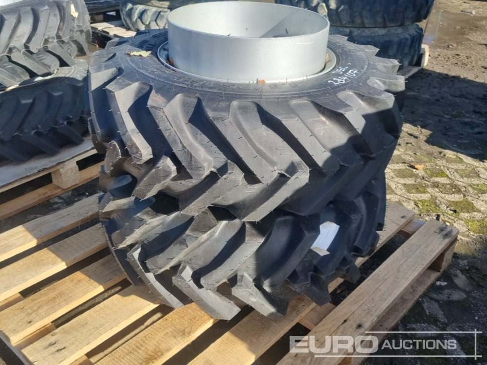 Unused Mitas 10.0/75-15.3 Tyre & Rim (2 of) - Pneu: foto 4 Unused Mitas 10.0/75-15.3 Tyre & Rim (2 of) - Pneu: foto 4