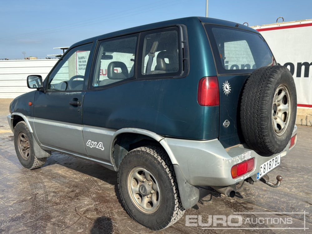 1995 Nissan Terrano II - SUV: foto 3 1995 Nissan Terrano II - SUV: foto 3