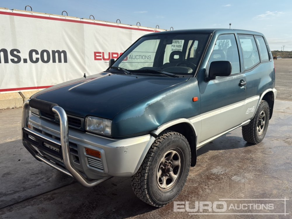1995 Nissan Terrano II - SUV: foto 1 1995 Nissan Terrano II - SUV: foto 1