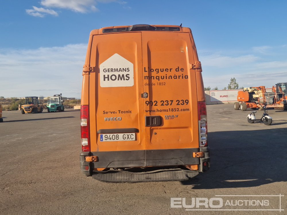 2010 Iveco Daily 35 S14 - Furgão: foto 4 2010 Iveco Daily 35 S14 - Furgão: foto 4