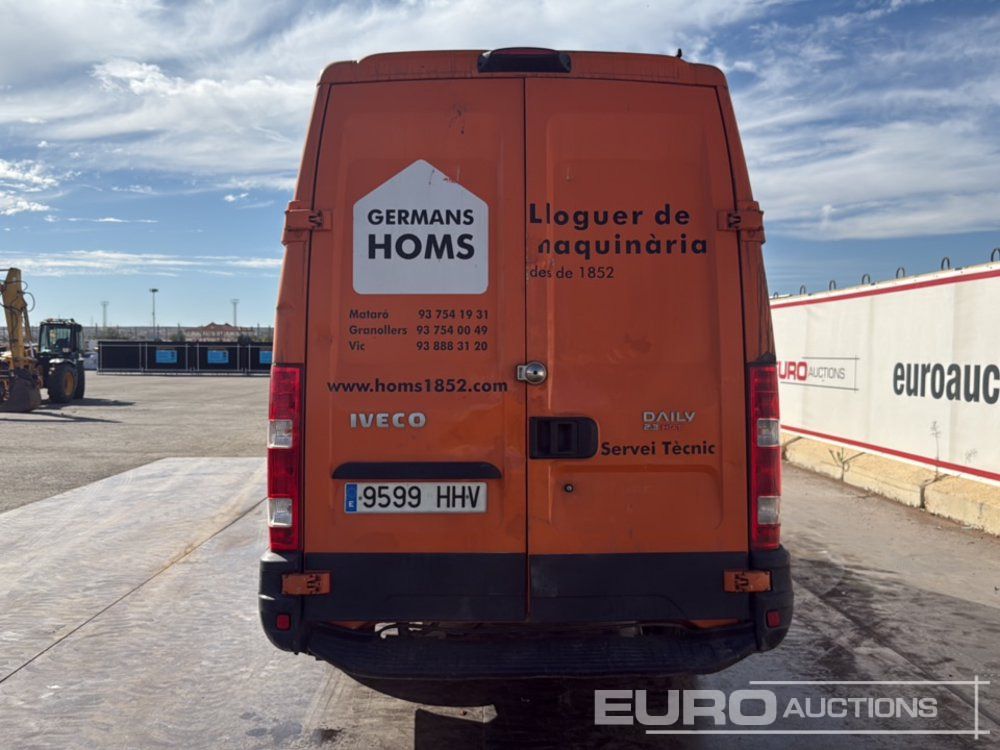 2012 Iveco Daily 35 S14 - Furgão: foto 4 2012 Iveco Daily 35 S14 - Furgão: foto 4