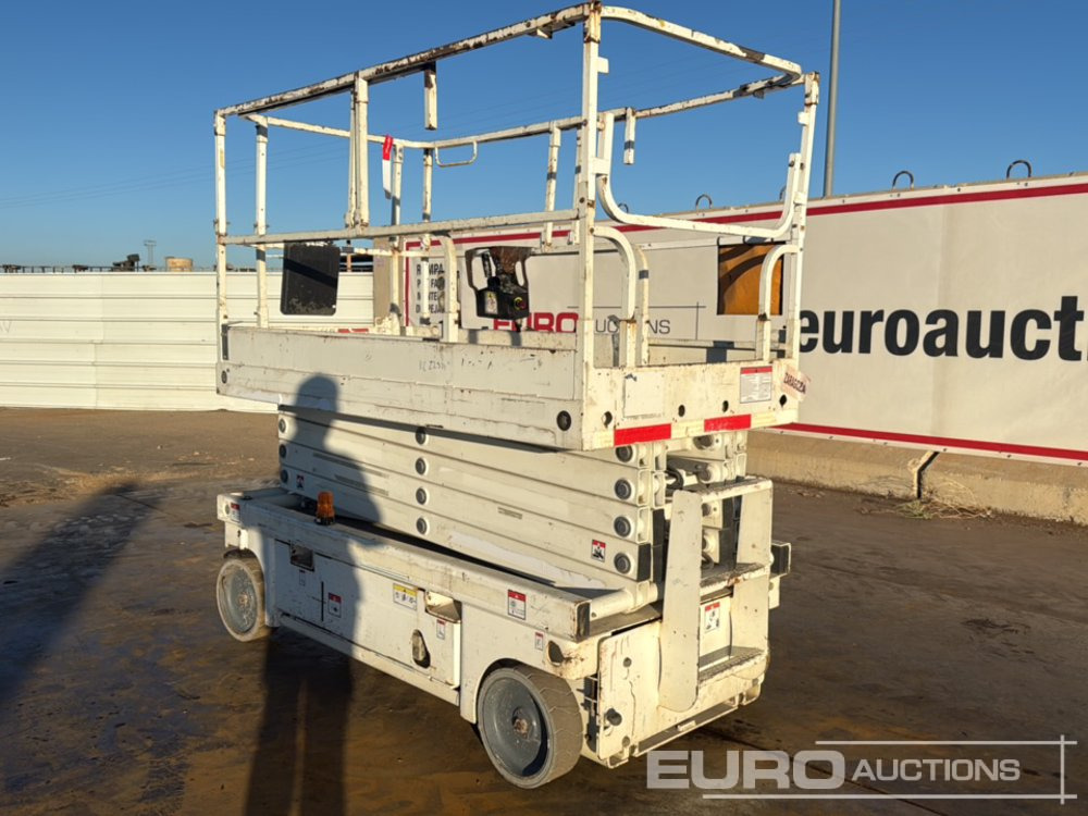 2014 Haulotte Compact 12 - Plataforma aérea: foto 3 2014 Haulotte Compact 12 - Plataforma aérea: foto 3