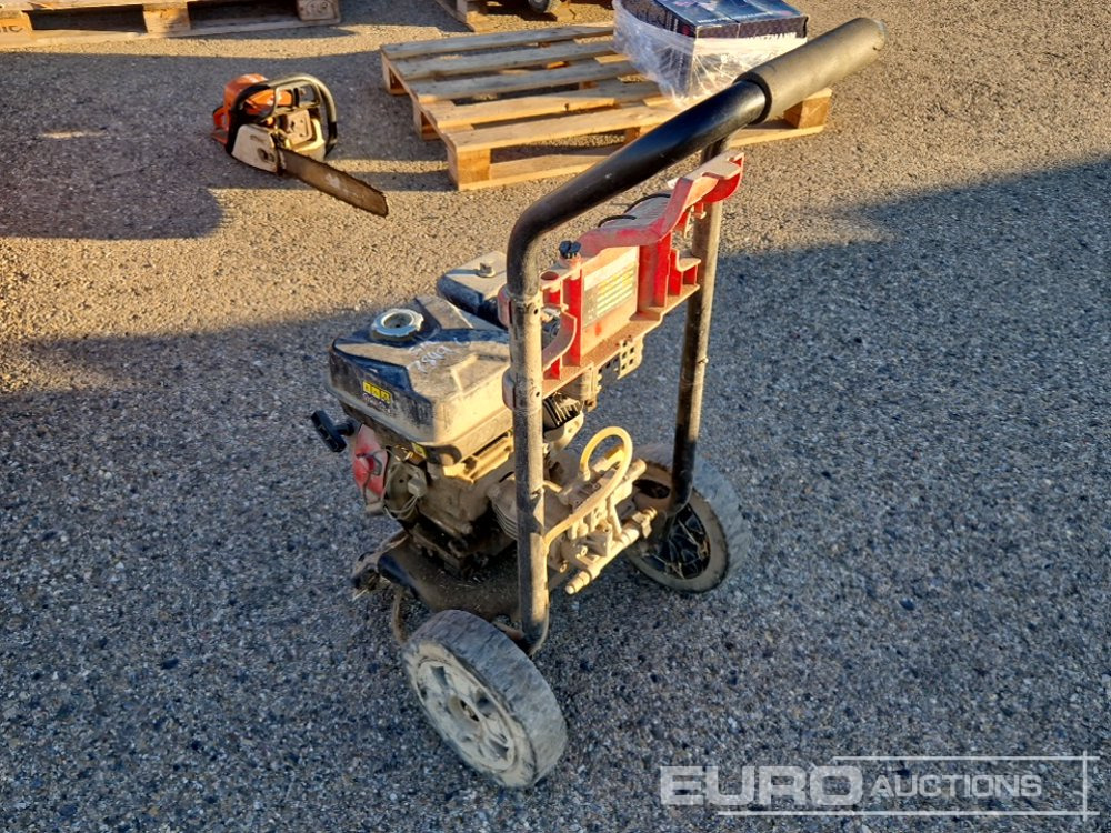 Ducati Gasoline Lawn Mower - Equipamento de construção: foto 4 Ducati Gasoline Lawn Mower - Equipamento de construção: foto 4