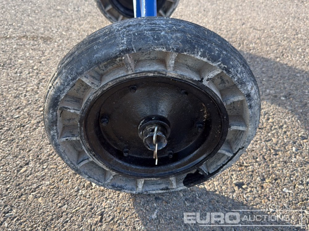 Iseki Concrete Mixer - Betoneira: foto 5 Iseki Concrete Mixer - Betoneira: foto 5